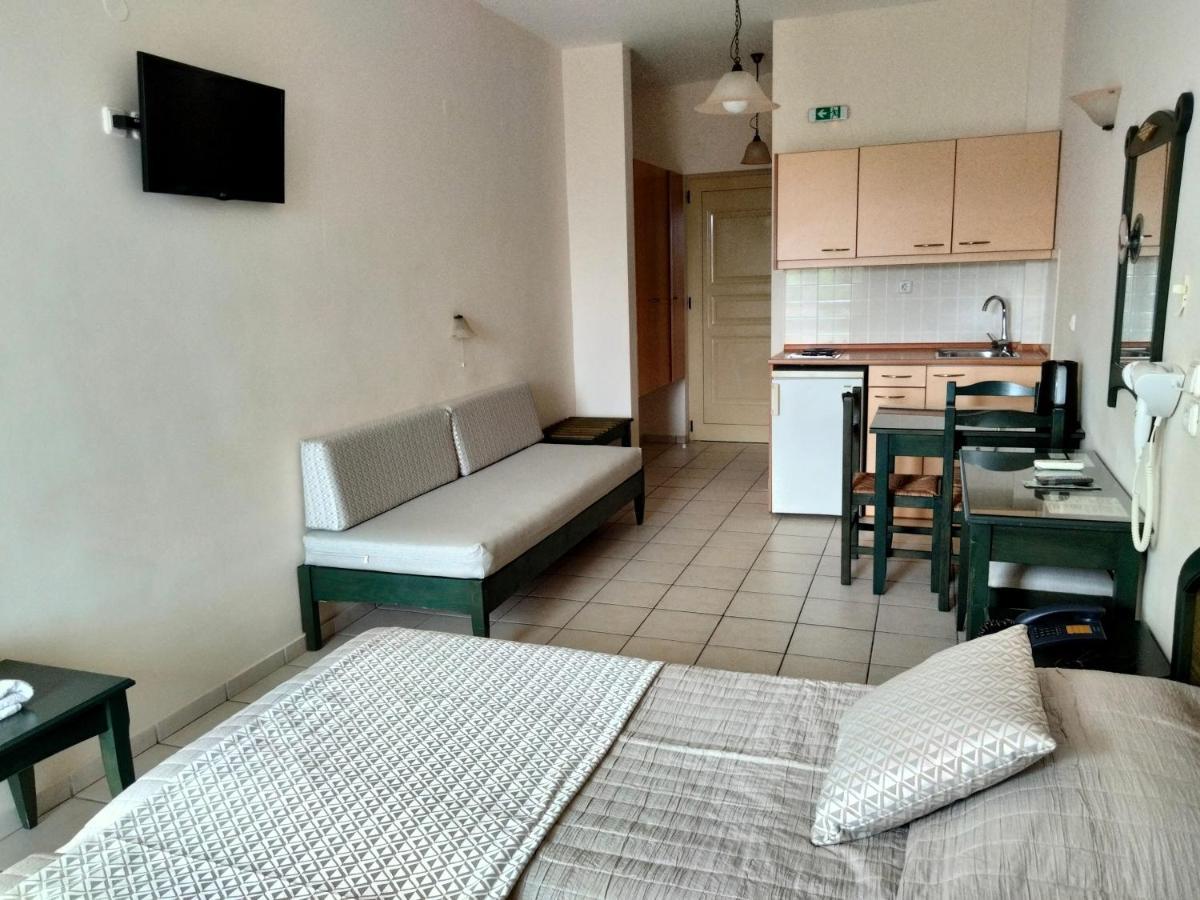 Zannis Hotel Rethymno Esterno foto