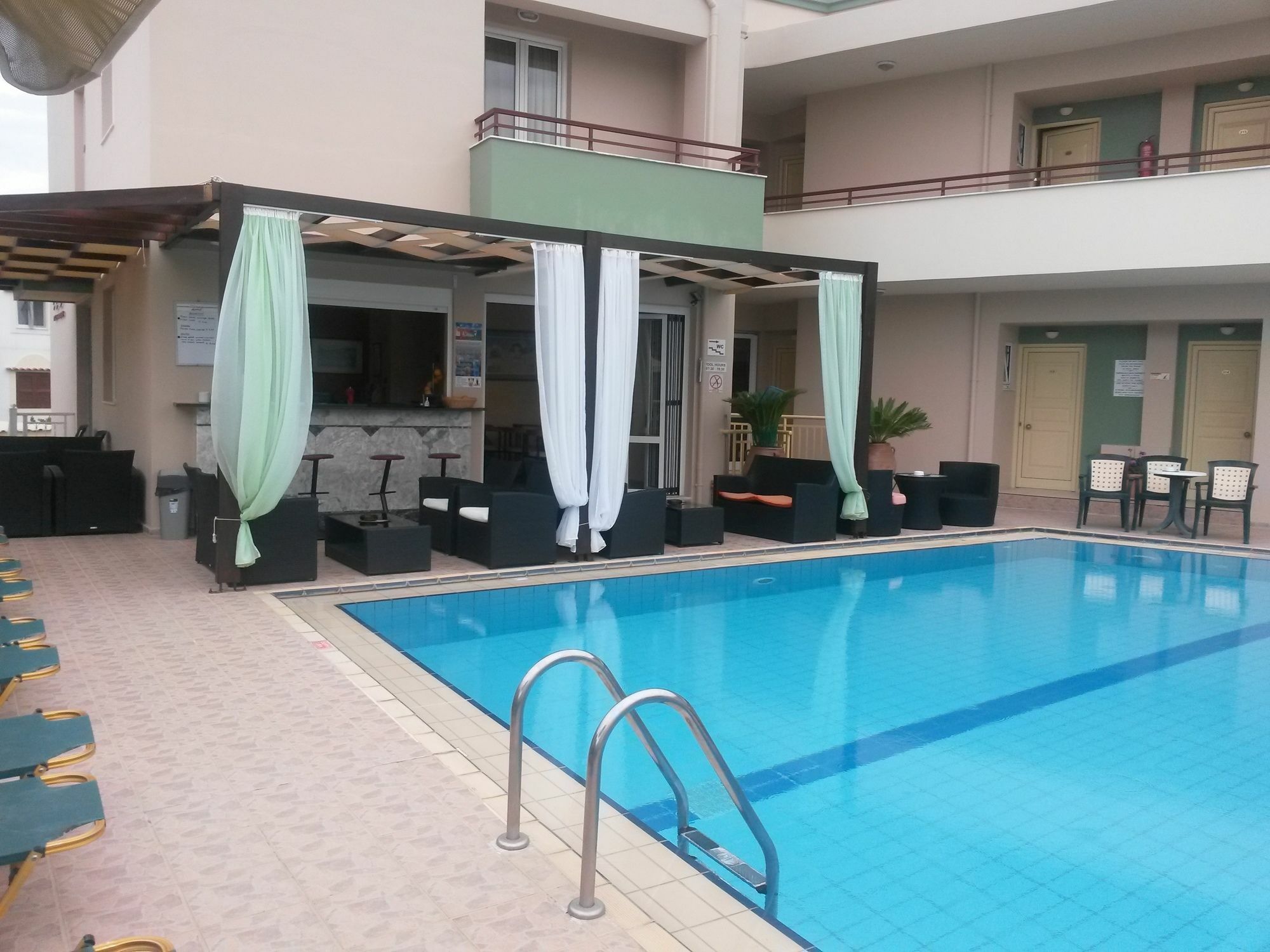 Zannis Hotel Rethymno Esterno foto